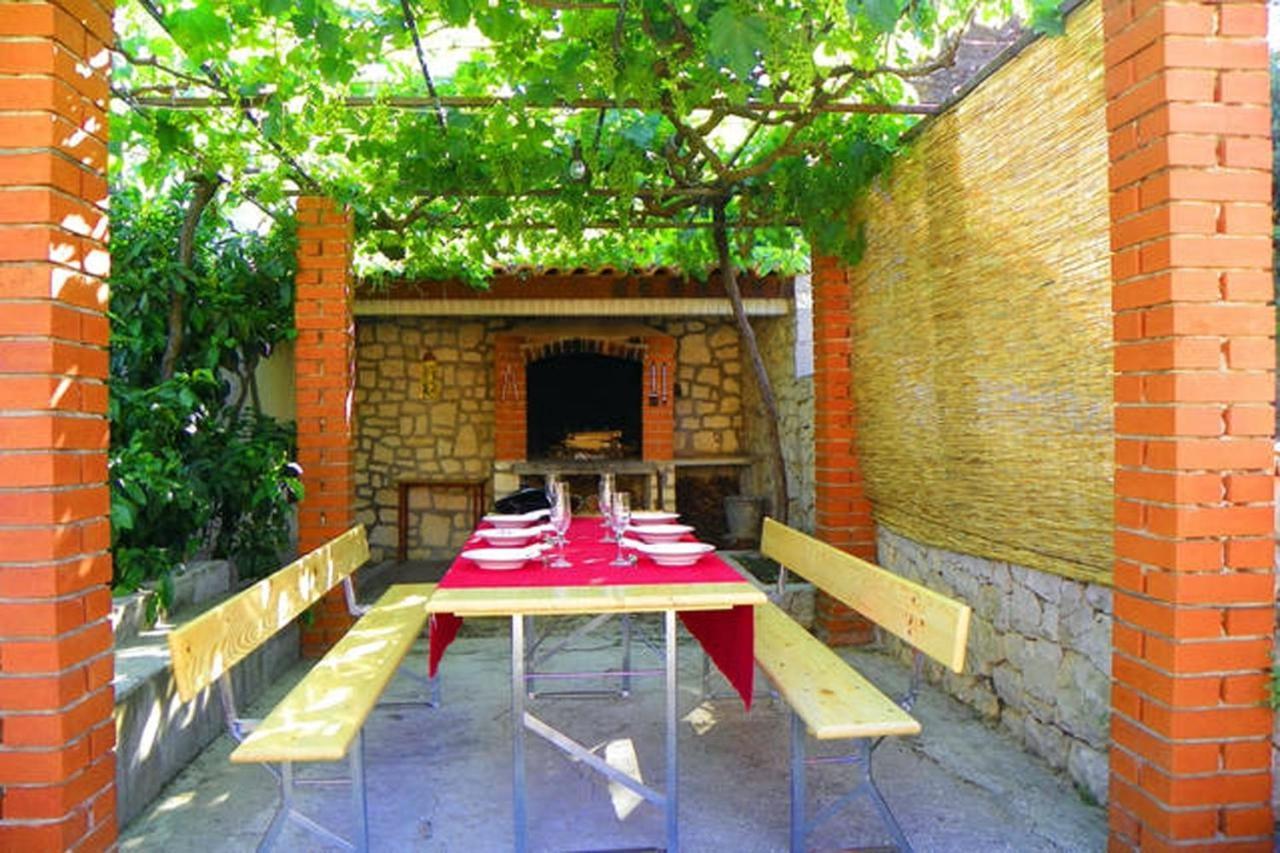 Apartments With A Parking Space Mavarstica, Ciovo - 12435 Trogir Zewnętrze zdjęcie